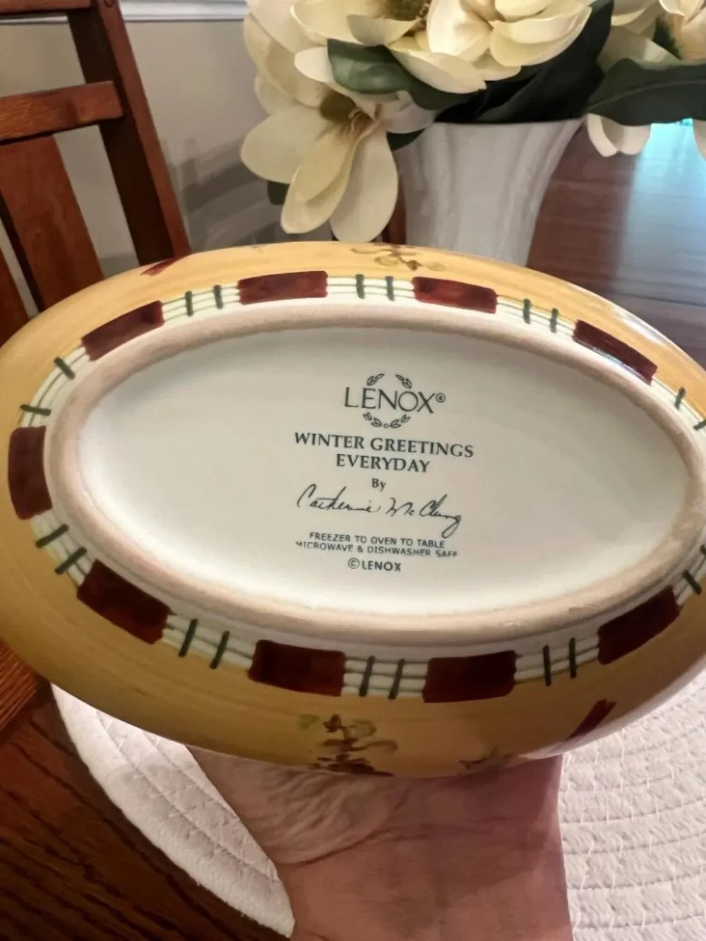 Lenox China WINTER GREETINGS Everyday Gravy Boat Cardinal Tartan Stoneware
